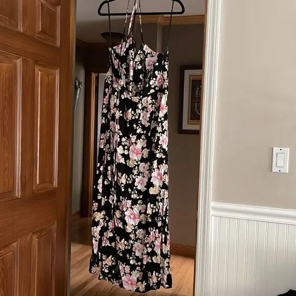 Halter Floral Summer Maxi Dress - Picture 7 of 7